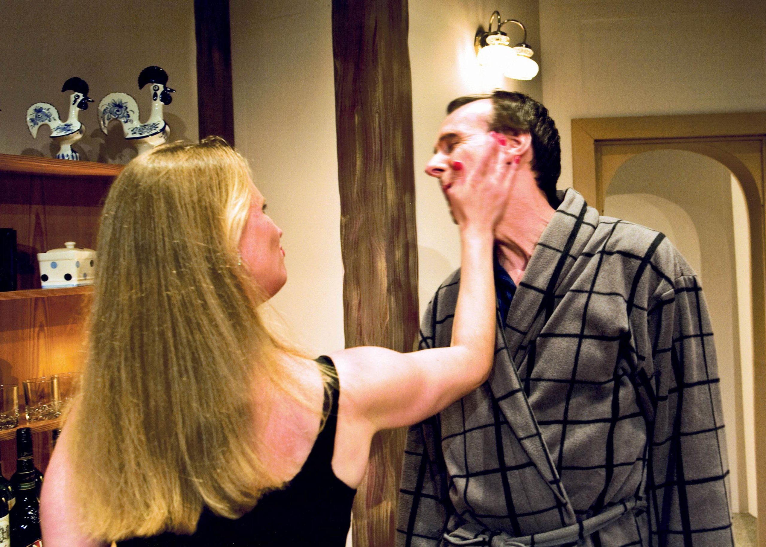 Don't Dress for Dinner 6